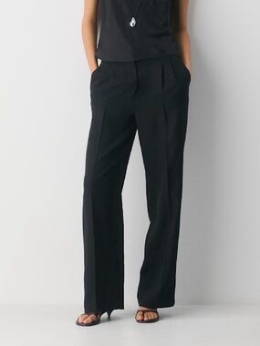 Aritzia The Effortless Pant Linen - size 6